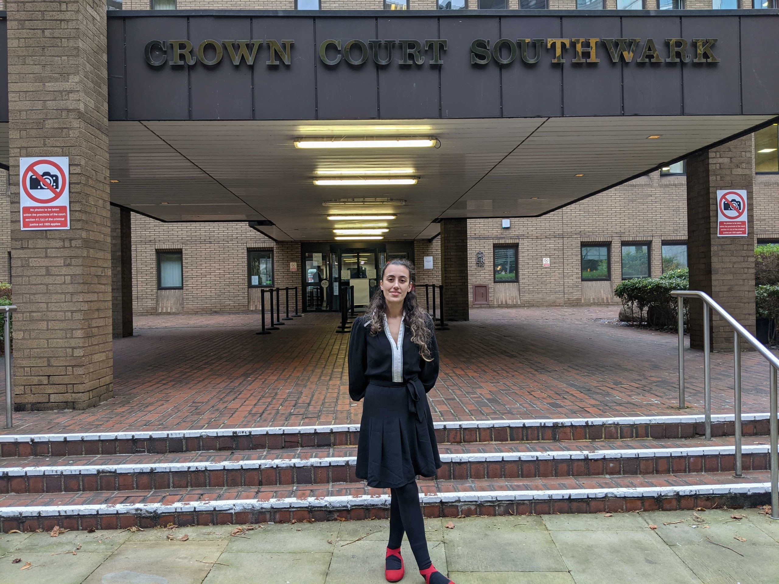 Sofia Fernandes Pontes standing outside Southwark Crown Court
